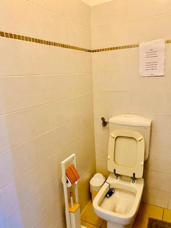 Pang'S Guesthouse Местре Екстер'єр фото